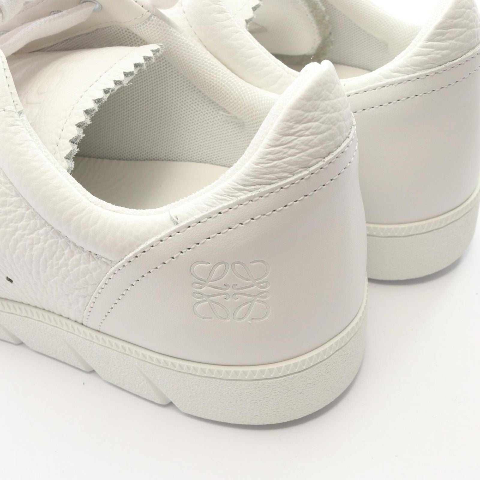 Loewe Sneakers Anagram Leather — view 9