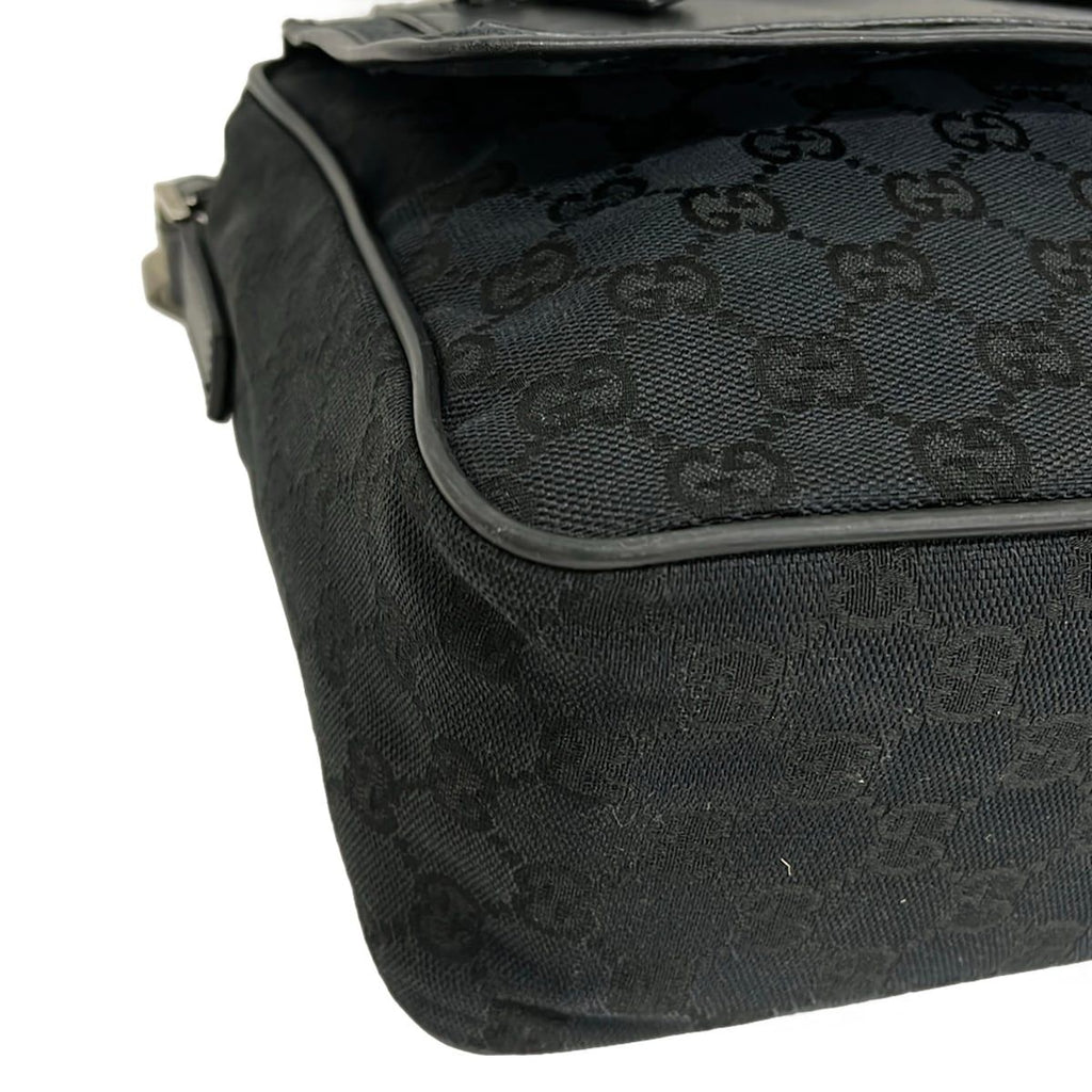 Gucci Shoulder Bag GG Pattern Black Leather — view 6