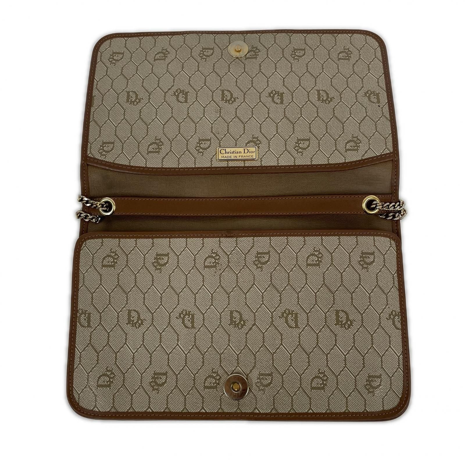 Dior Honeycomb Pattern Chain Shoulder Bag Beige — view 3