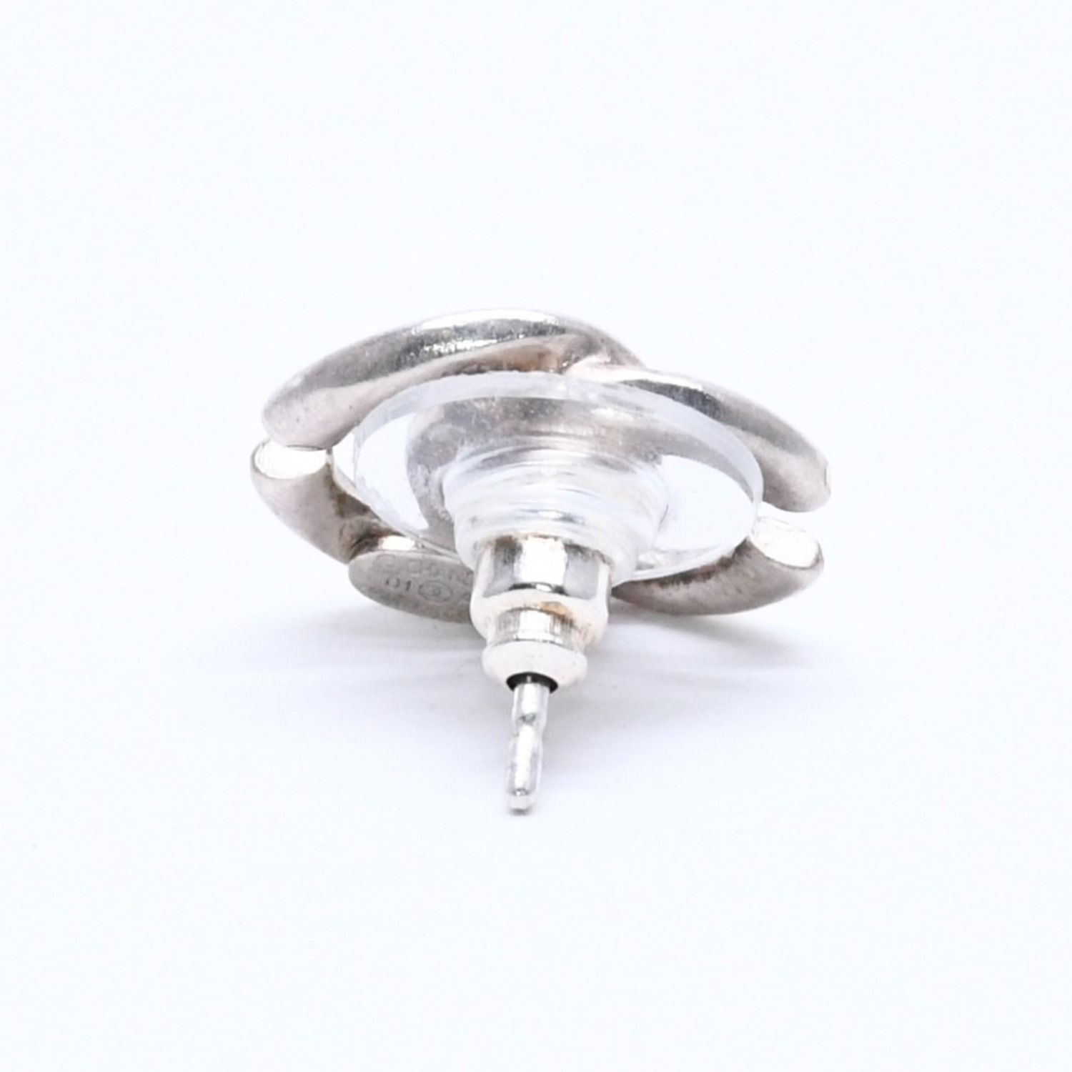 Chanel CC Logo Earrings 01 Metal Silver — view 4