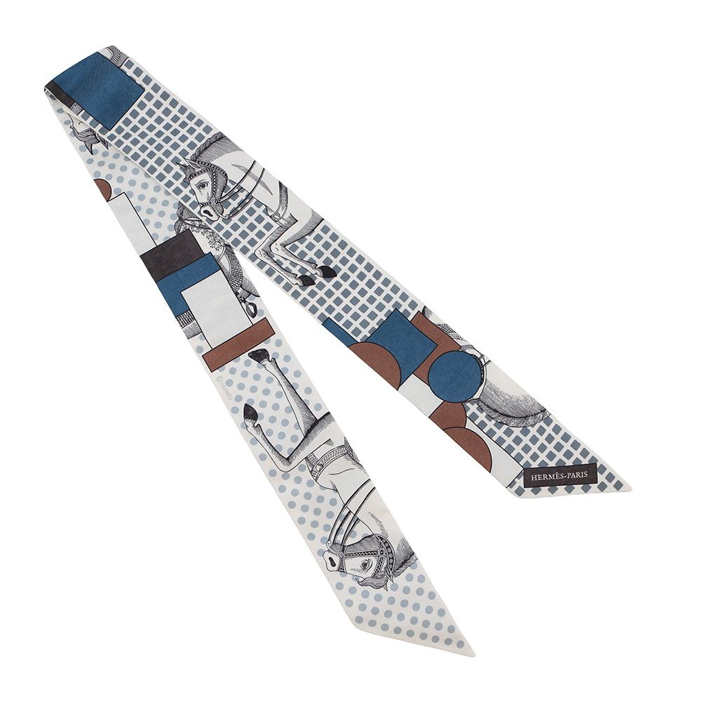 Hermes Scarf Twill Cavalier Anne Forms en Formes Silk — view 3