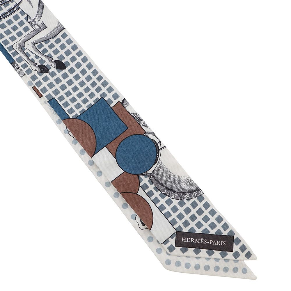 Hermes Scarf Twill Cavalier Anne Forms en Formes Silk — view 4