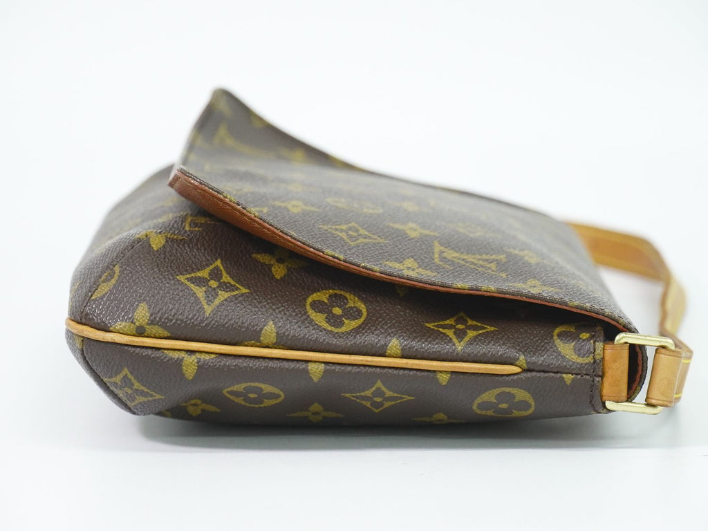 Louis Vuitton LV Musette Tango Short Monogram Shoulder Bag Brown — view 4