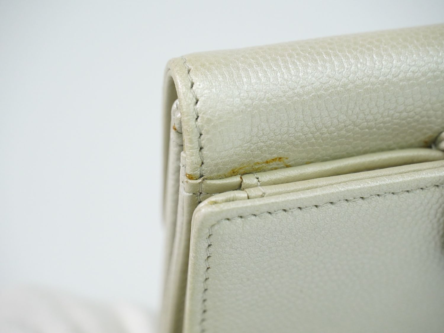 Chanel CC Logo Bifold Wallet Compact Leather Pearl White — view 7