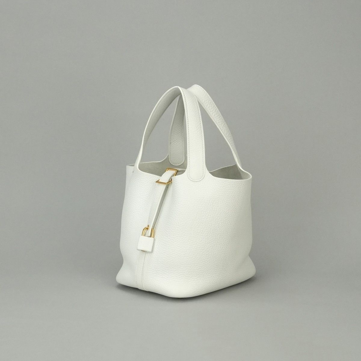Hermes Picotin Lock PM 18 Tote Taurillon Clemence White Gold — view 2