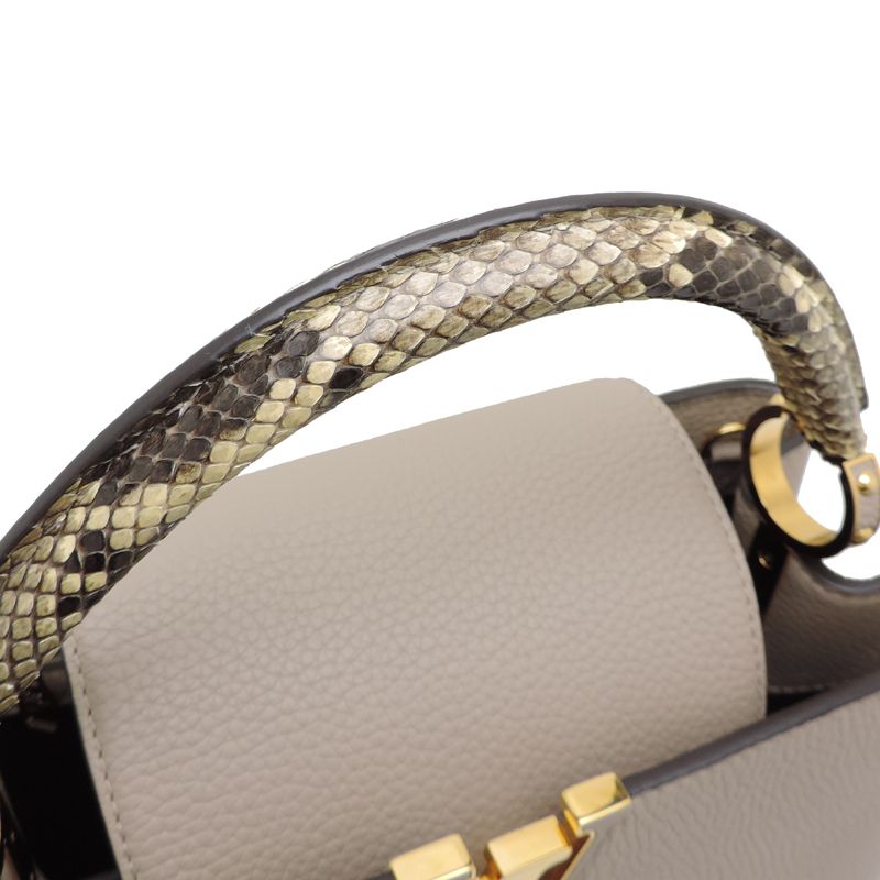 Louis Vuitton Handbag Gray — view 6