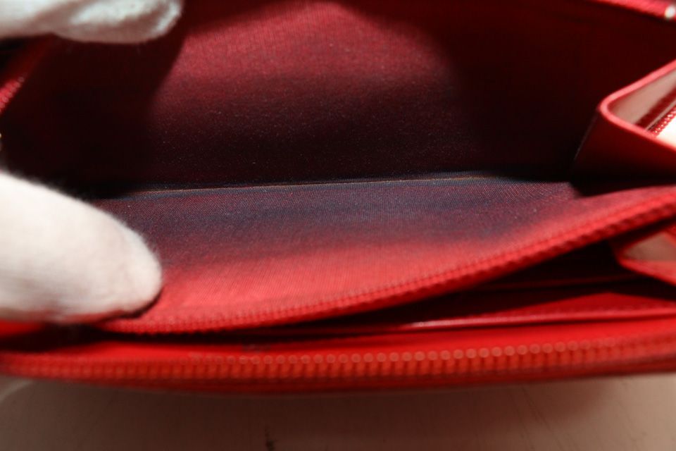 Chanel Caviar Leather CC Logo Zip Around Wallet — view 6