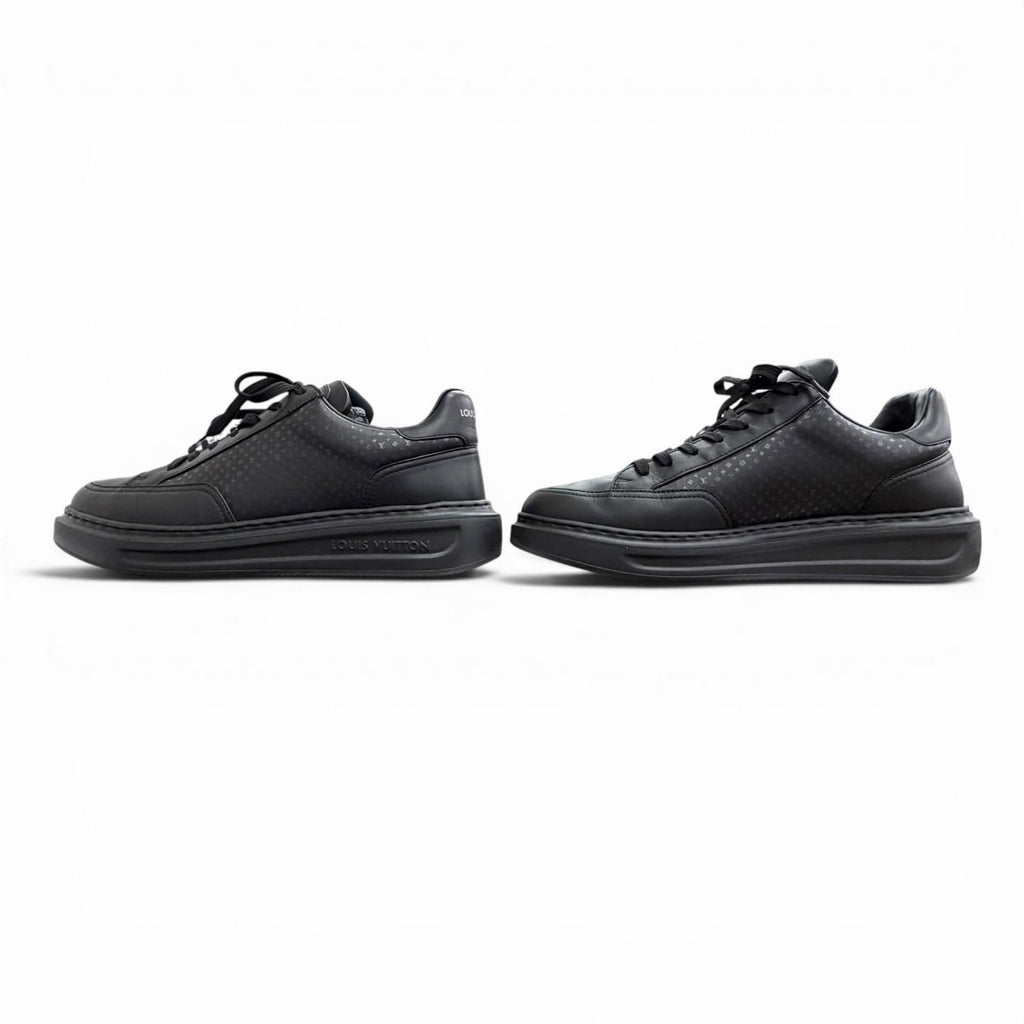 Louis Vuitton 2025 7.5 172700 Sneaker — view 2