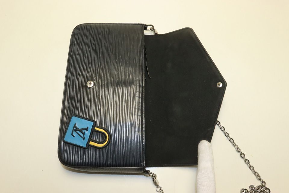 Louis Vuitton Epi Pochette Felicie LV Streets Leather Chain Wallet Shoulder — view 4