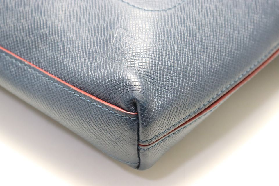 Louis Vuitton Taiga Pochette Grigori Leather Shoulder — view 4