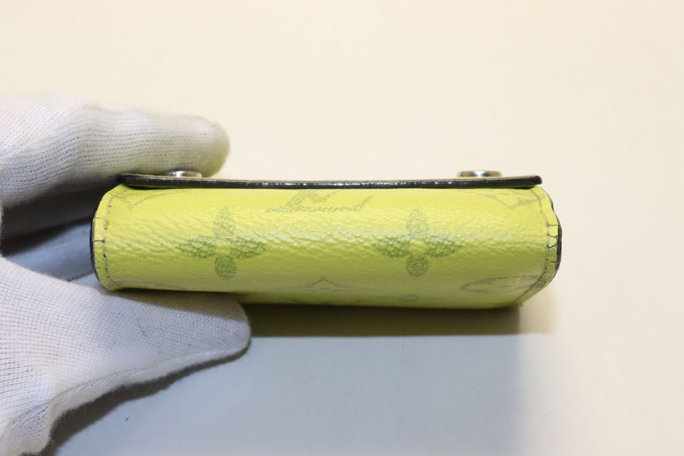 Louis Vuitton Taigarama Discovery Compact Leather Trifold Wallet — view 3