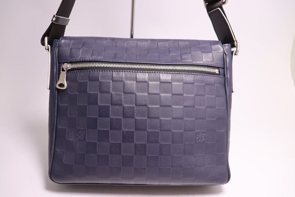 Louis Vuitton Damier Infini District PM Leather Shoulder — view 2