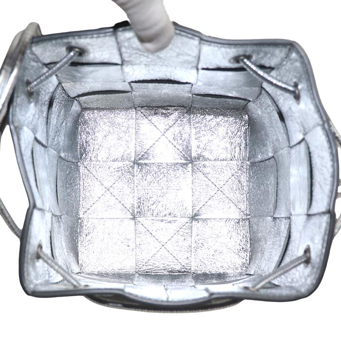 Bottega Veneta Maxi Intrecciato Cassette Small Shoulder Bag Silver — view 4