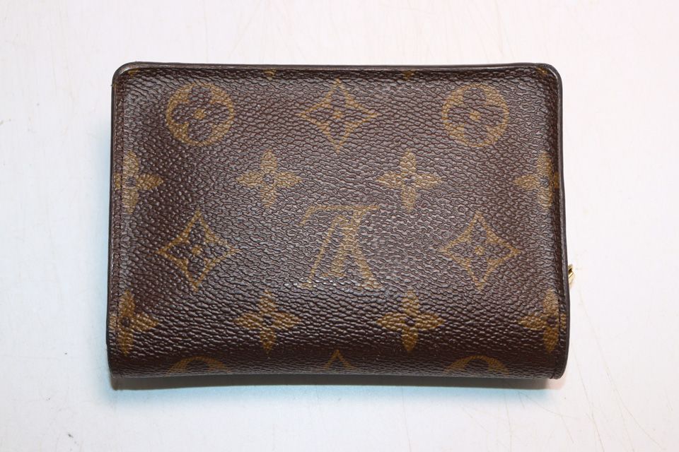 Louis Vuitton Monogram Portefeuille Juliette Leather Bifold Wallet — view 2
