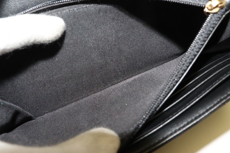 Chanel Chez Blanc GD Leather Bifold Wallet — view 7