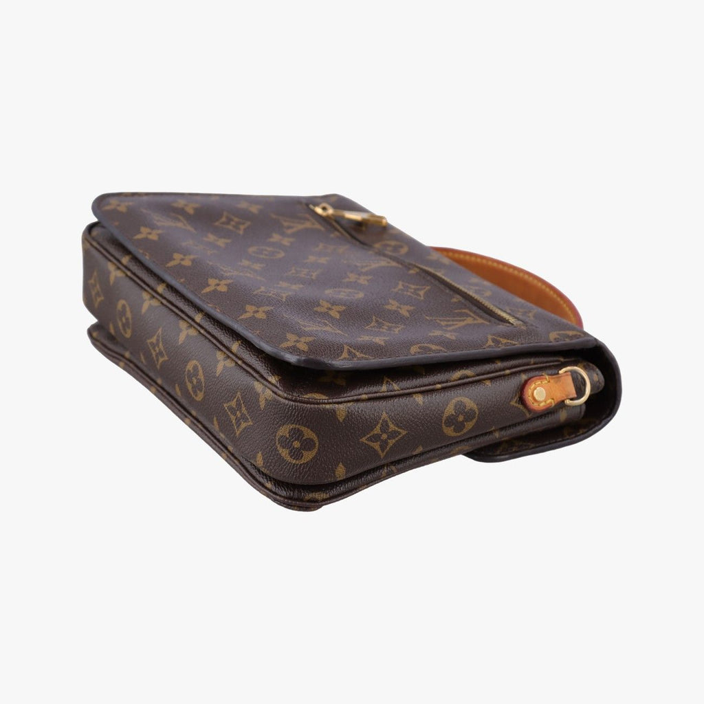 Louis Vuitton Pochette Metis MM Monogram Brown Canvas Handbag — view 6