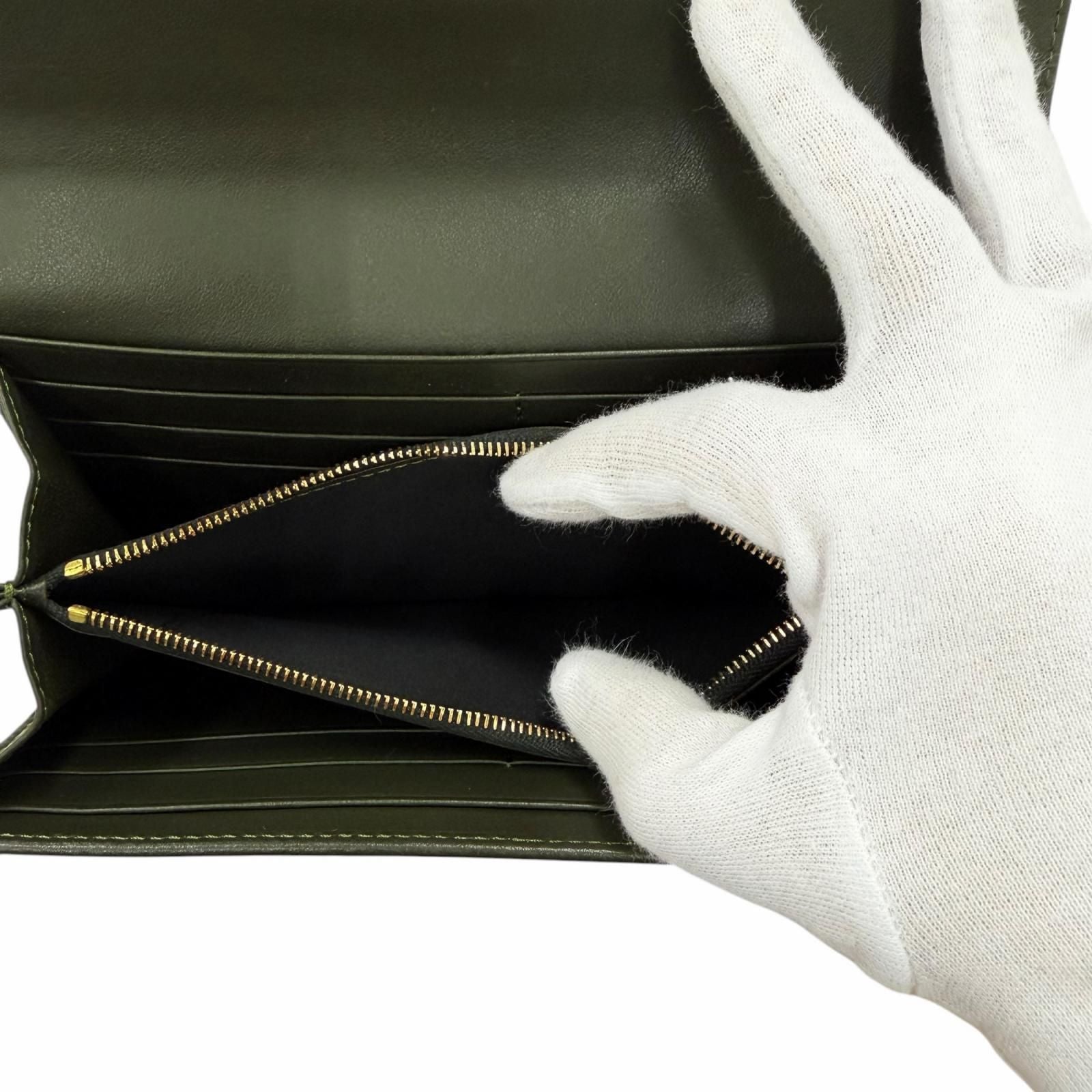 Fendi Peekaboo Leather Continental Wallet Dark Green Gold — view 7