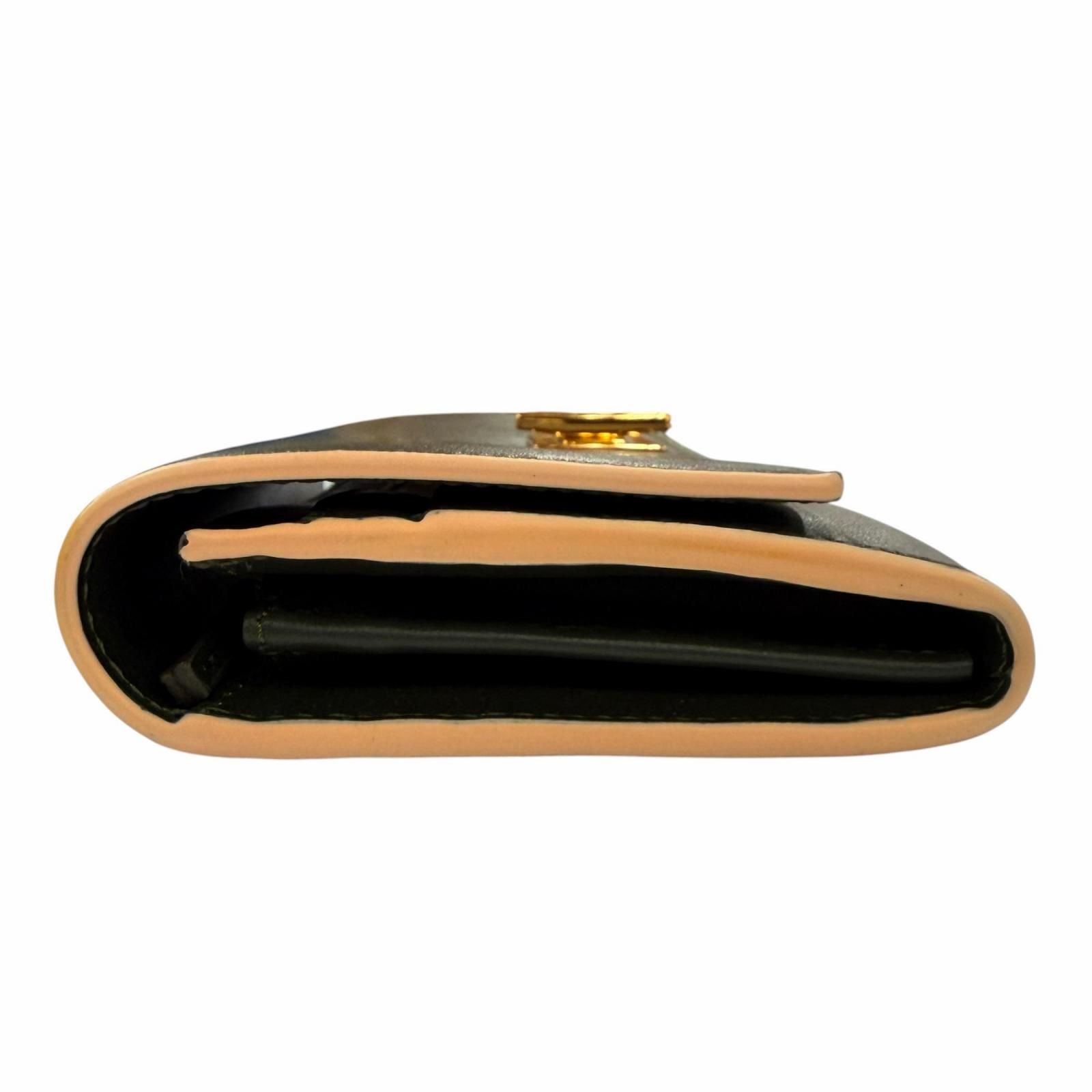 Fendi Peekaboo Leather Continental Wallet Dark Green Gold — view 4