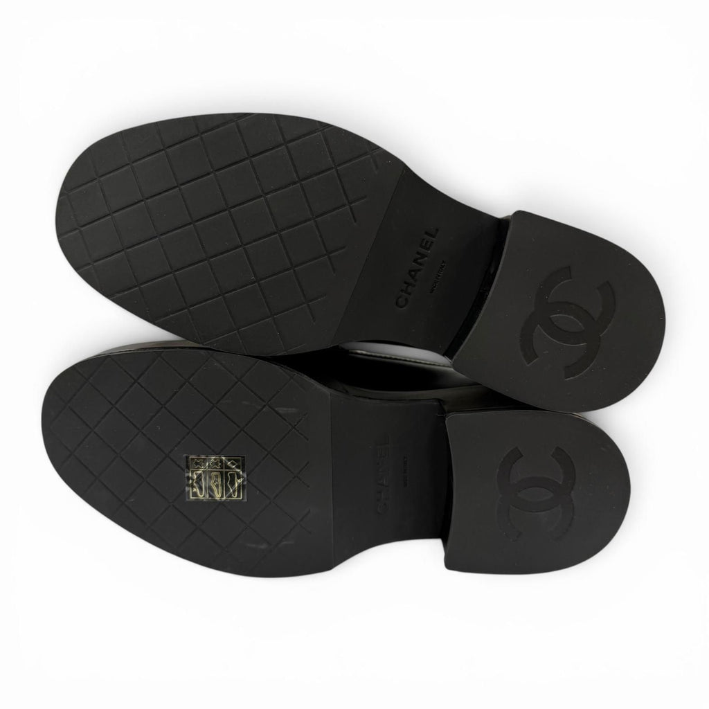 Chanel CC Logo with Thick Sole Leather Loafers Black — view 8