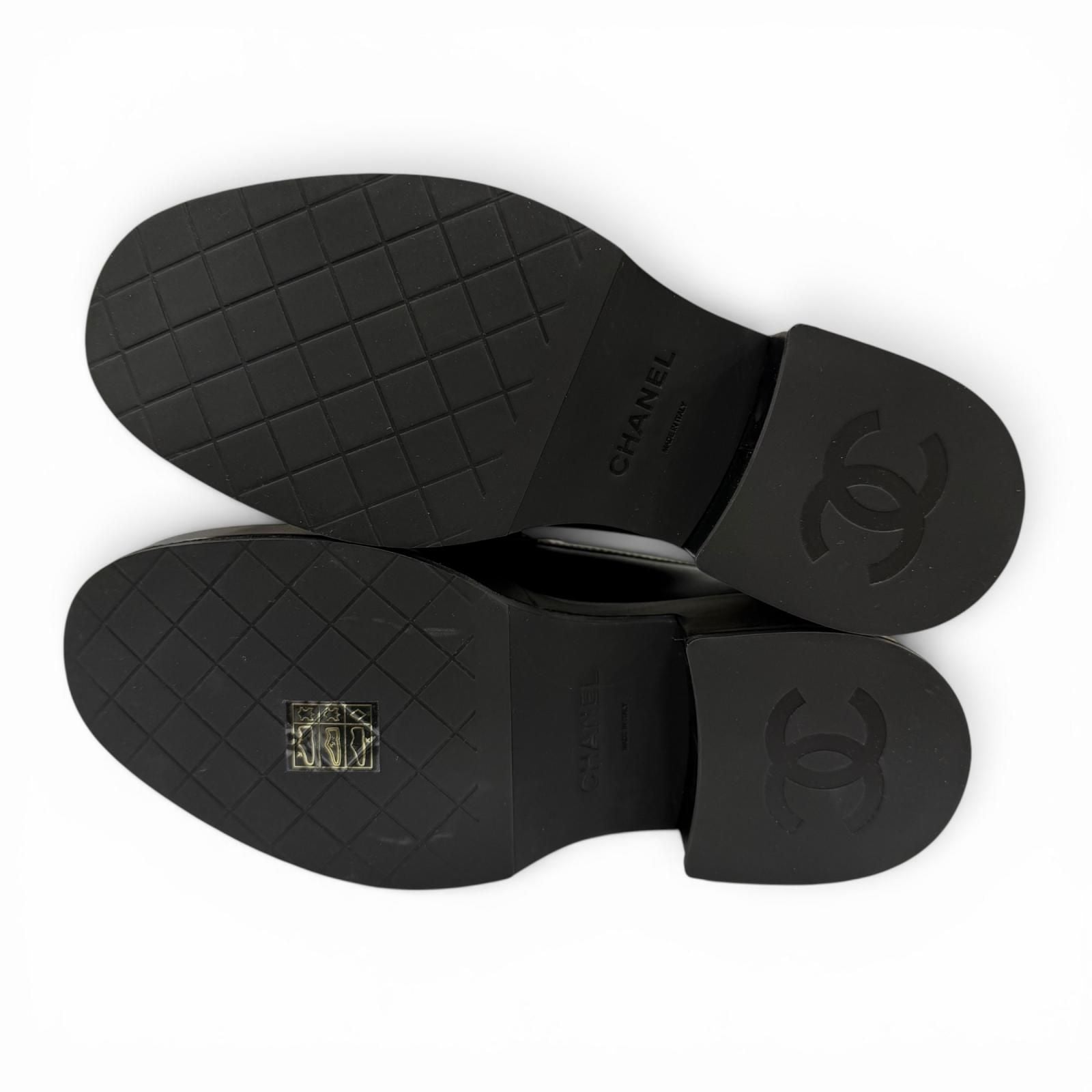 Chanel CC Logo with Thick Sole Leather Loafers Black — view 8
