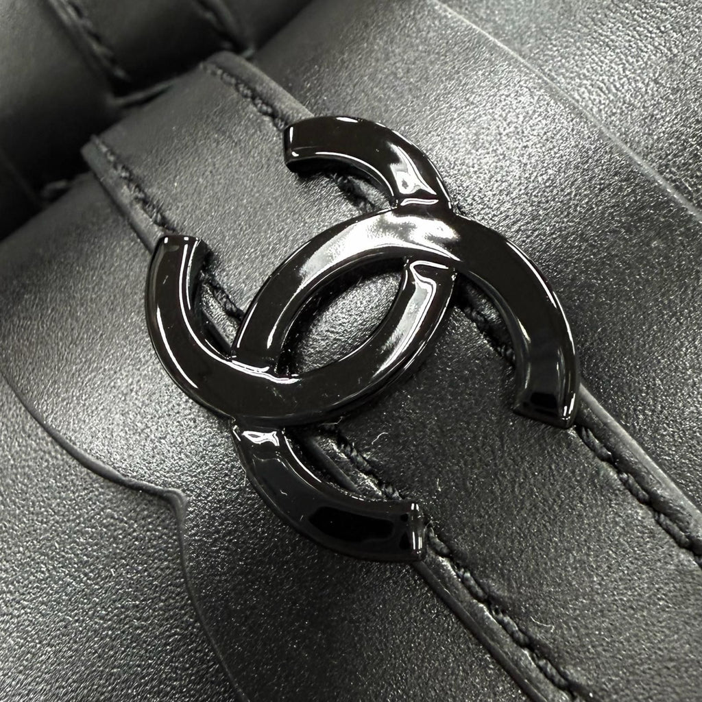 Chanel CC Logo with Thick Sole Leather Loafers Black — view 9
