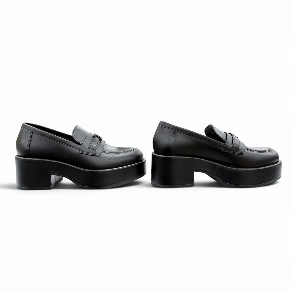 Chanel CC Logo with Thick Sole Leather Loafers Black — view 4