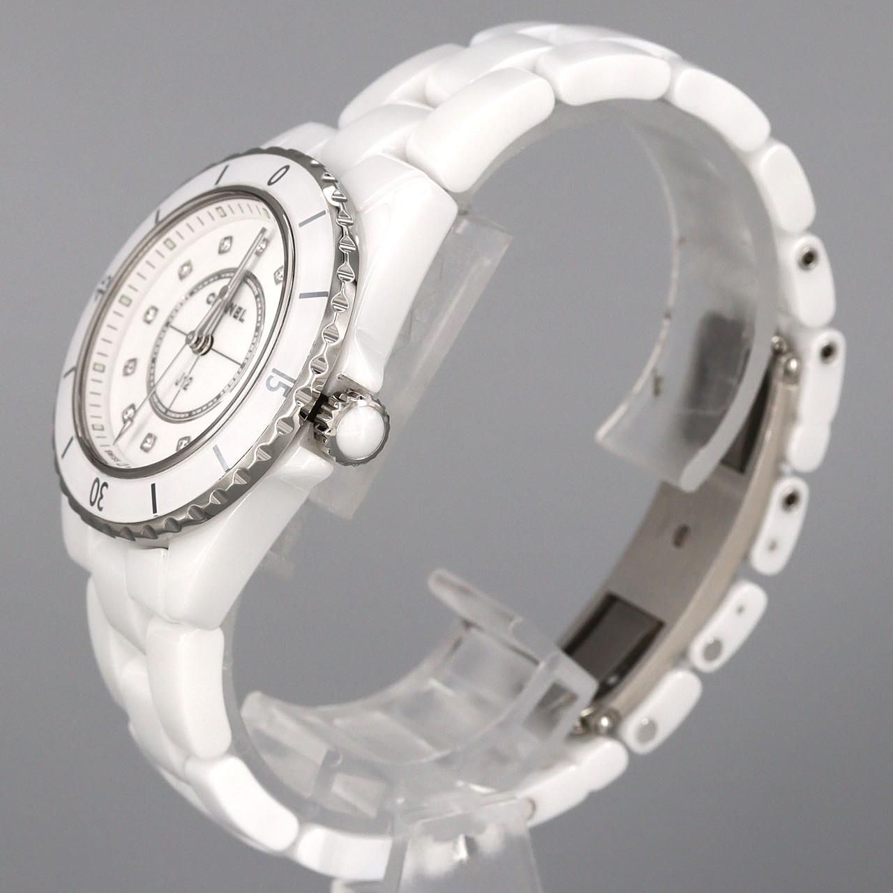 Chanel 33 Ceramic Quartz Watch — view 4