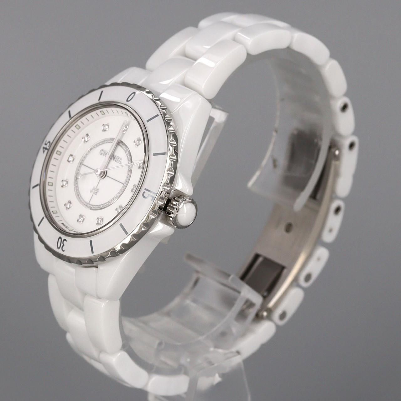 Chanel 33 Ceramic Quartz Watch — view 2