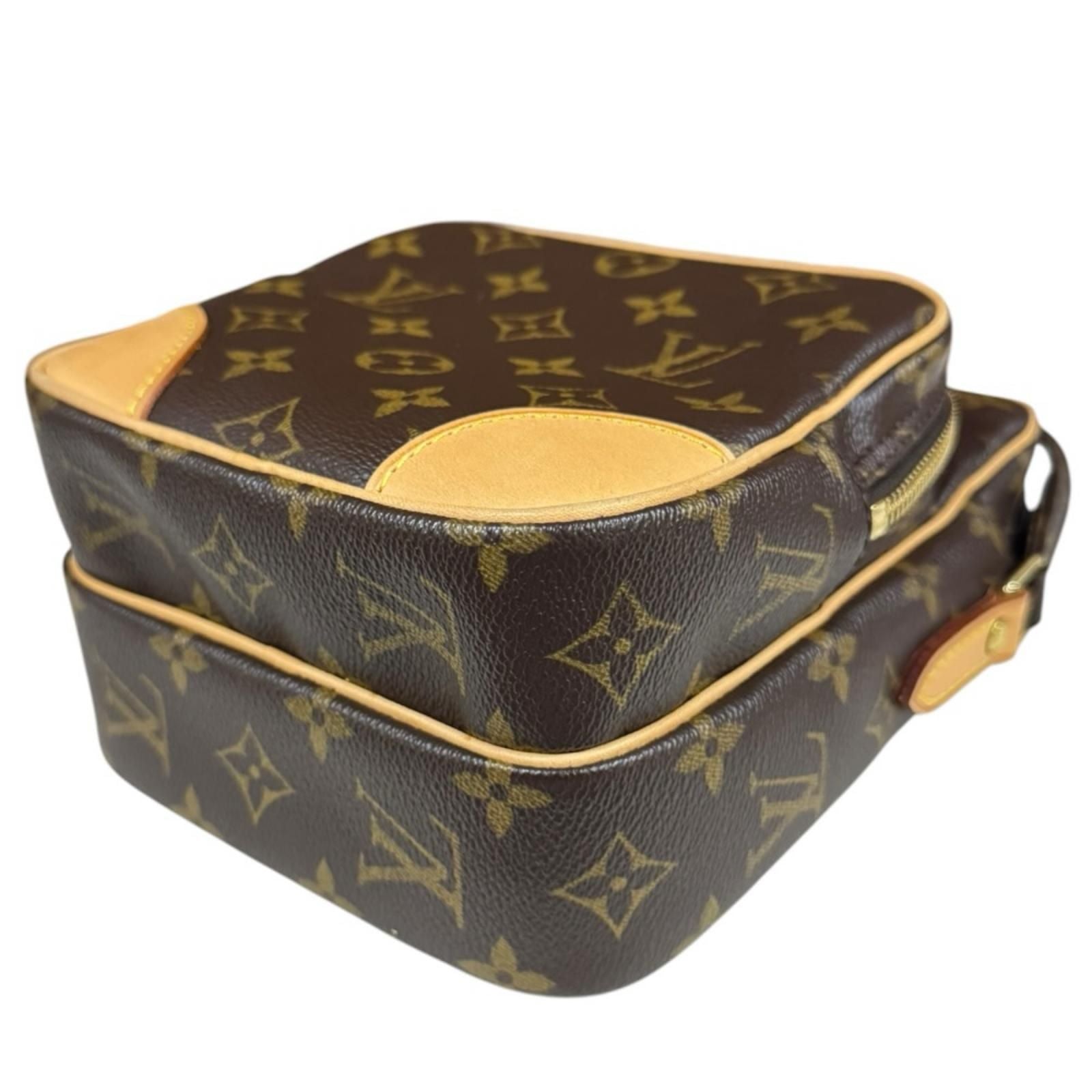 Louis Vuitton Amazon Monogram Shoulder Bag Canvas Brown — view 7