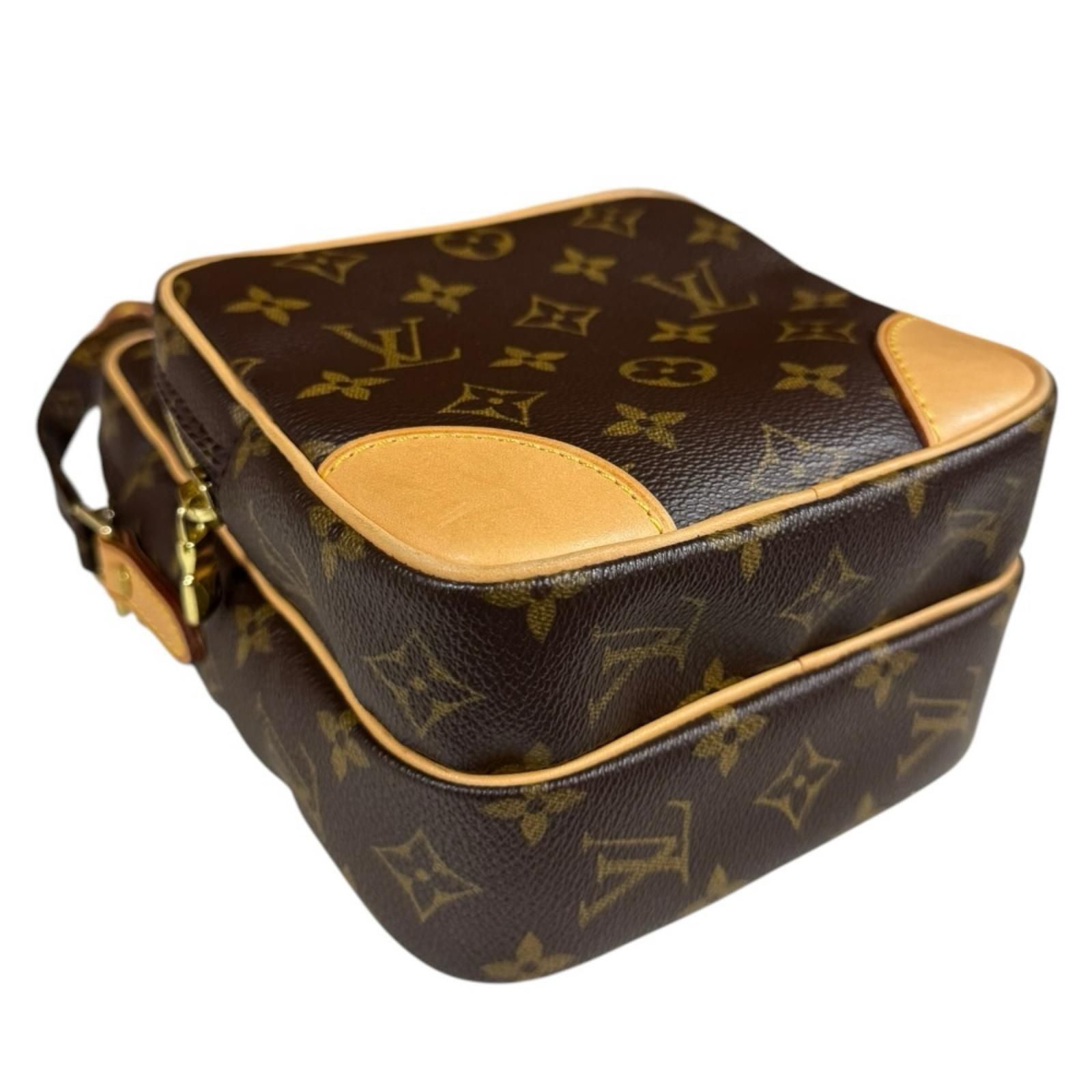 Louis Vuitton Amazon Monogram Shoulder Bag Canvas Brown — view 6