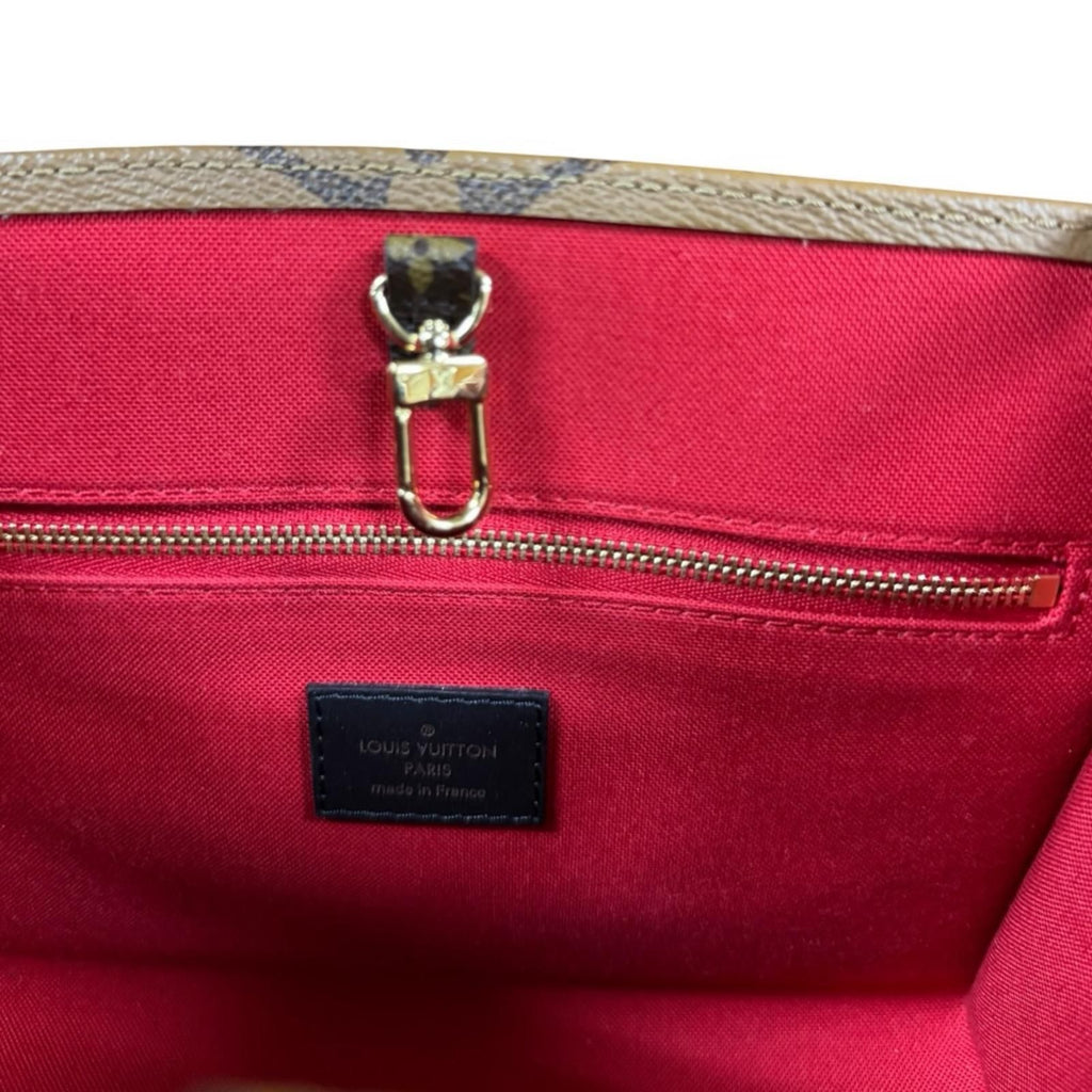 Louis Vuitton On The Go PM Monogram Giant Shoulder Bag Brown — view 8