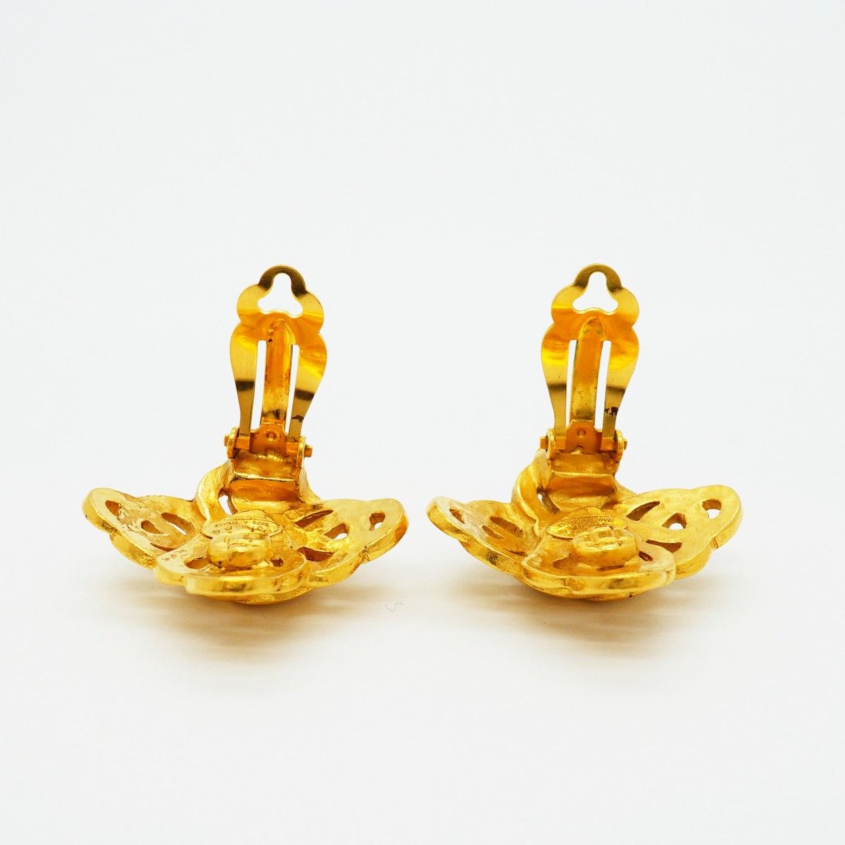 Chanel Earrings Vintage CC Logo Gold Plated — view 7