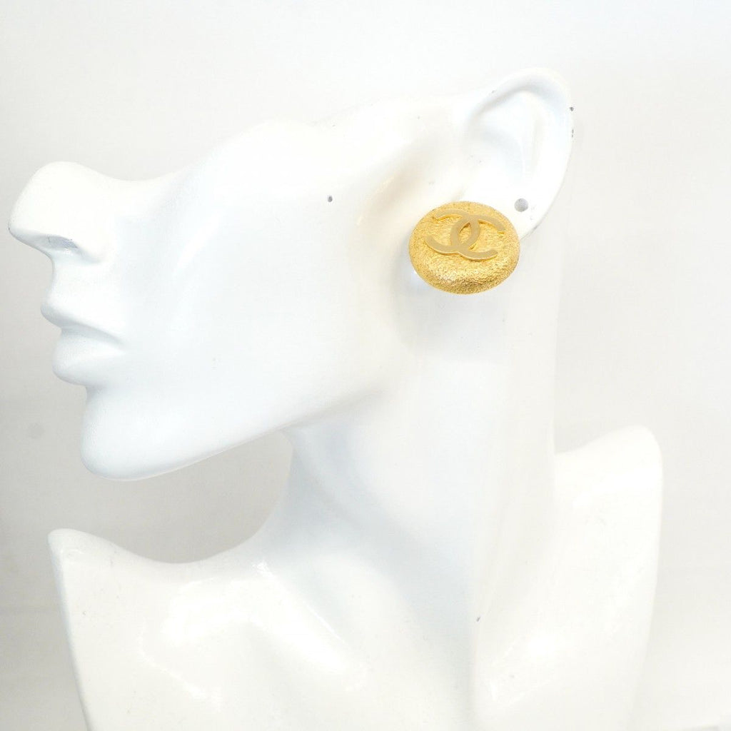 Chanel Earrings Vintage CC Logo Round — view 5