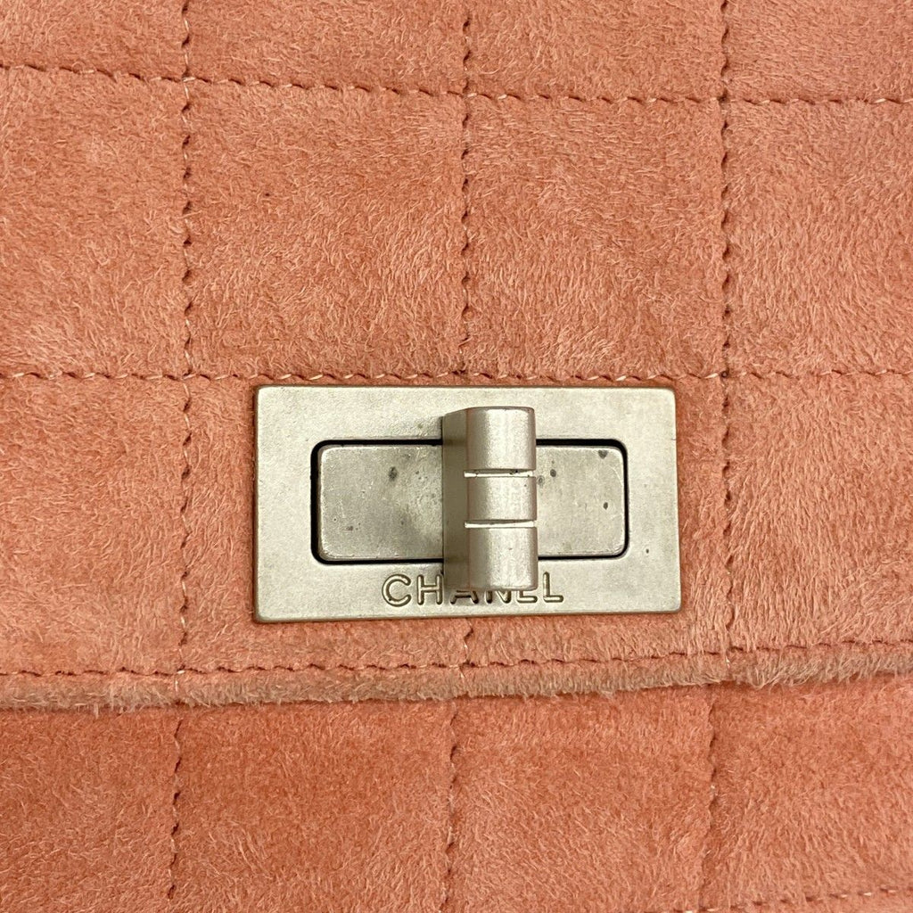 Chanel Shoulder Bag Chocolate Suede Pink Silver — view 9