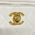 Chanel Shoulder Bag Quilted Lambskin White Gold — view 9