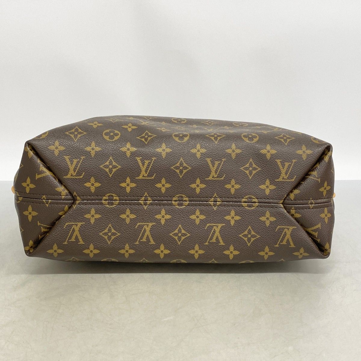 Louis Vuitton Shoulder Bag Monogram Sully MM Brown — view 3