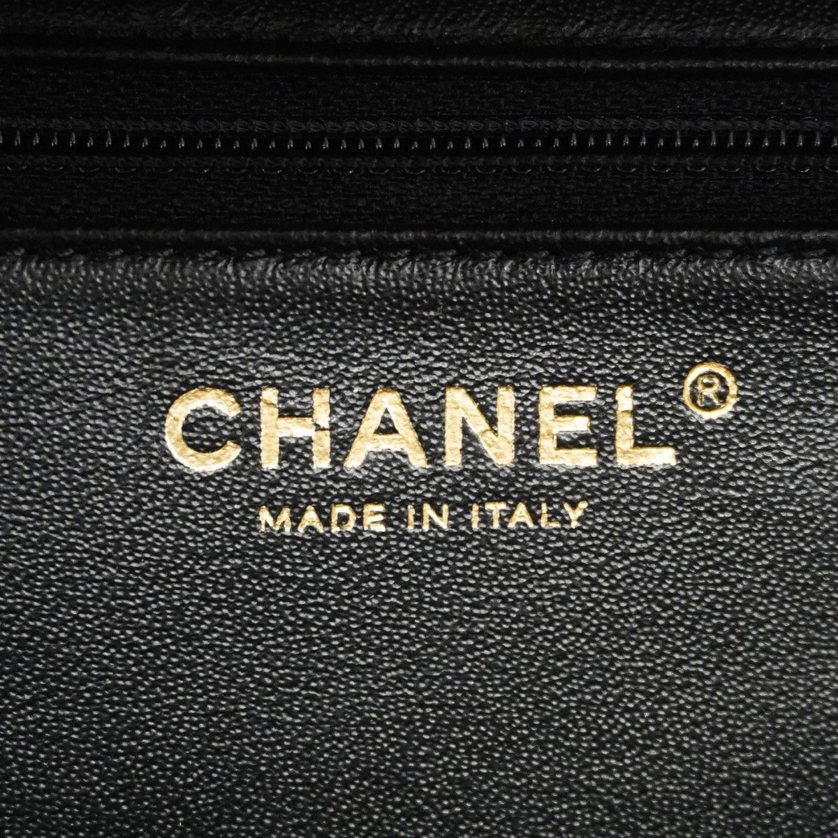 Chanel Handbag Blanc Lambskin Black Champagne Gold 2-Way — view 5