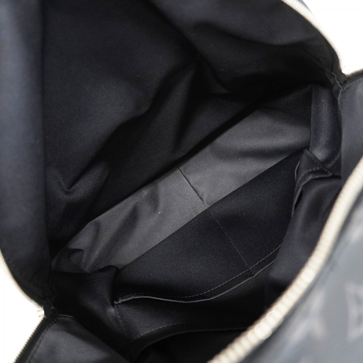 Louis Vuitton Backpack Taigarama Discovery Black — view 4