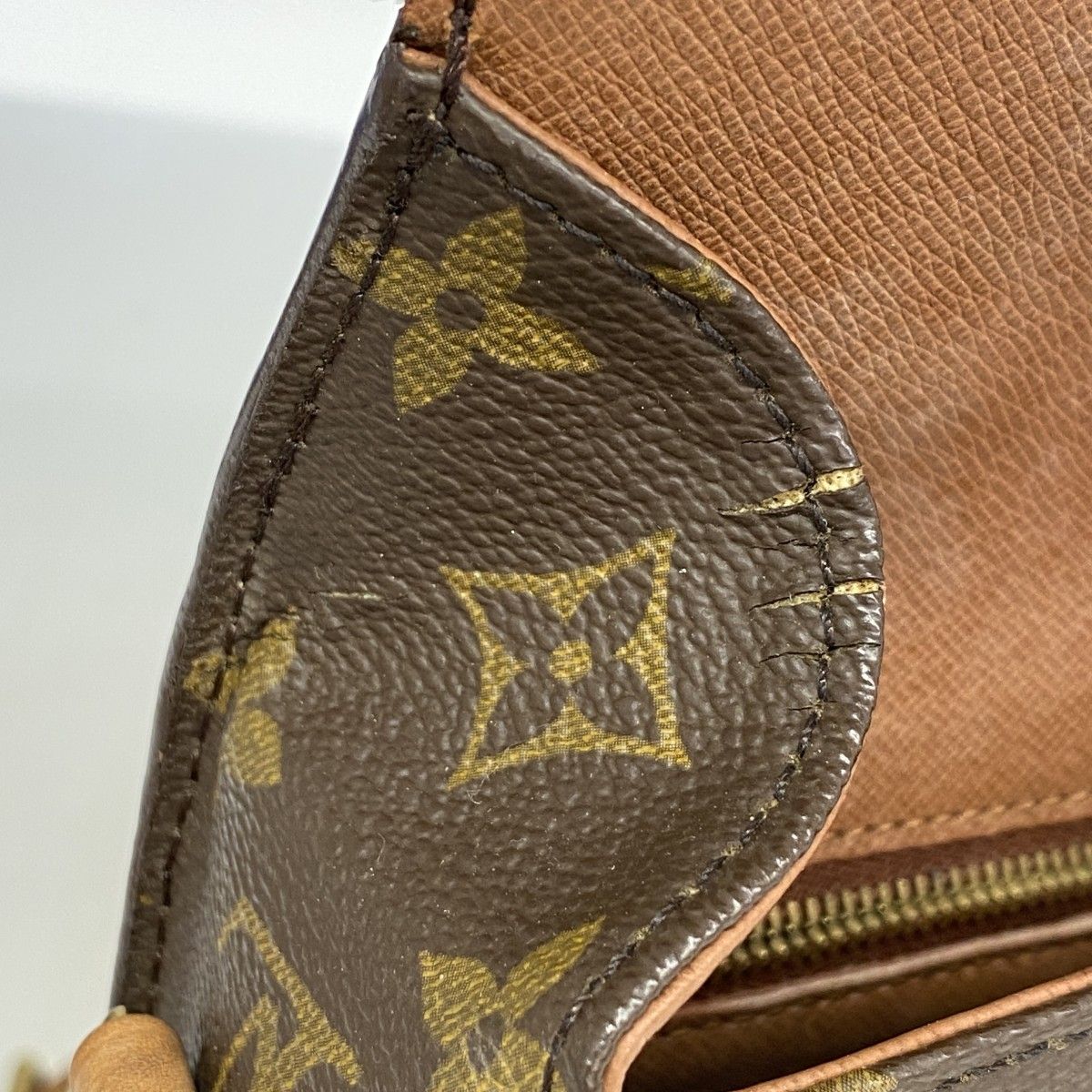 Louis Vuitton Shoulder Bag Monogram Saint Cloud GM Brown — view 6