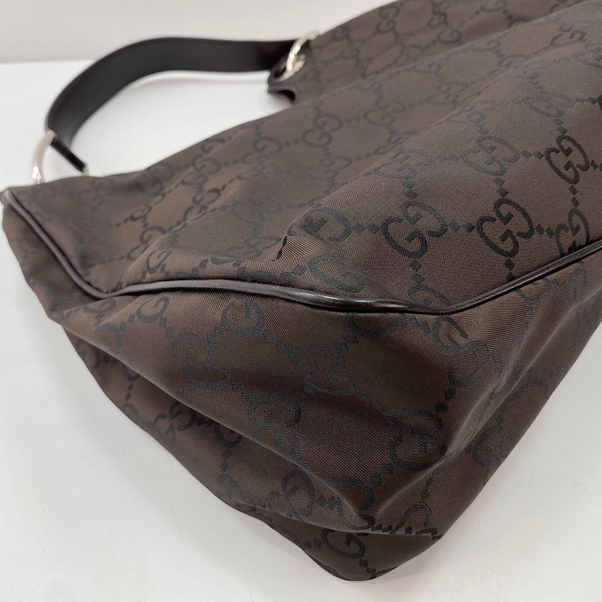 Gucci Shoulder Bag GG Pattern — view 8