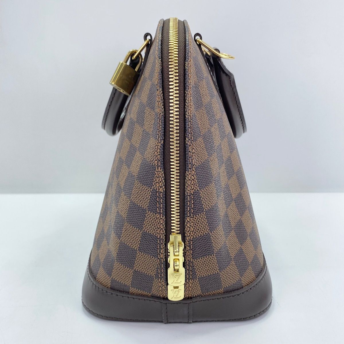 Louis Vuitton Handbag Alma — view 5