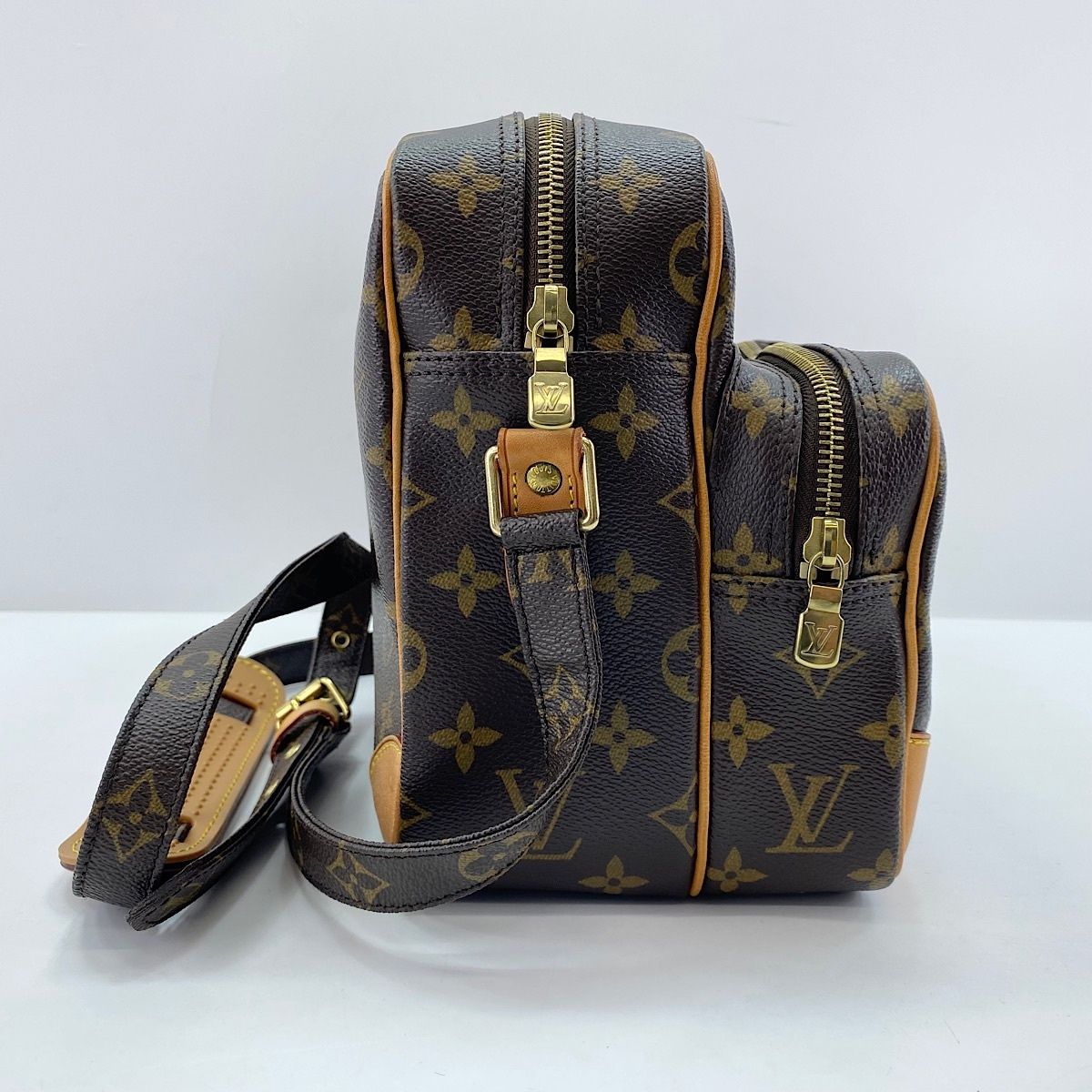 Louis Vuitton Shoulder Bag Nile — view 5
