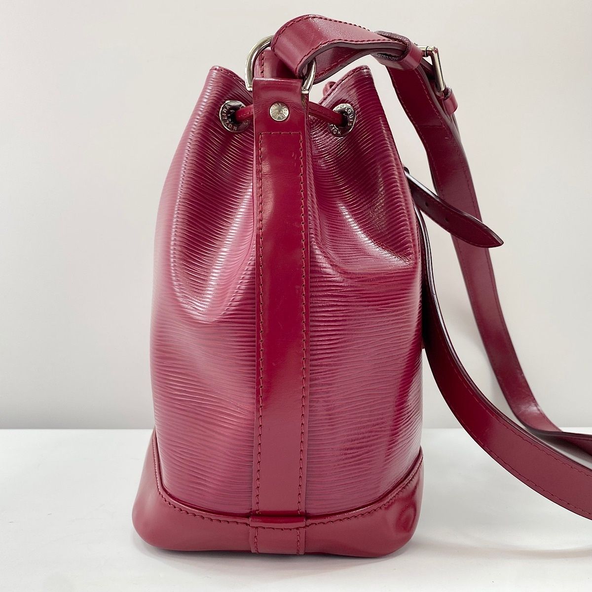 Louis Vuitton Shoulder Bag Noe BB — view 5