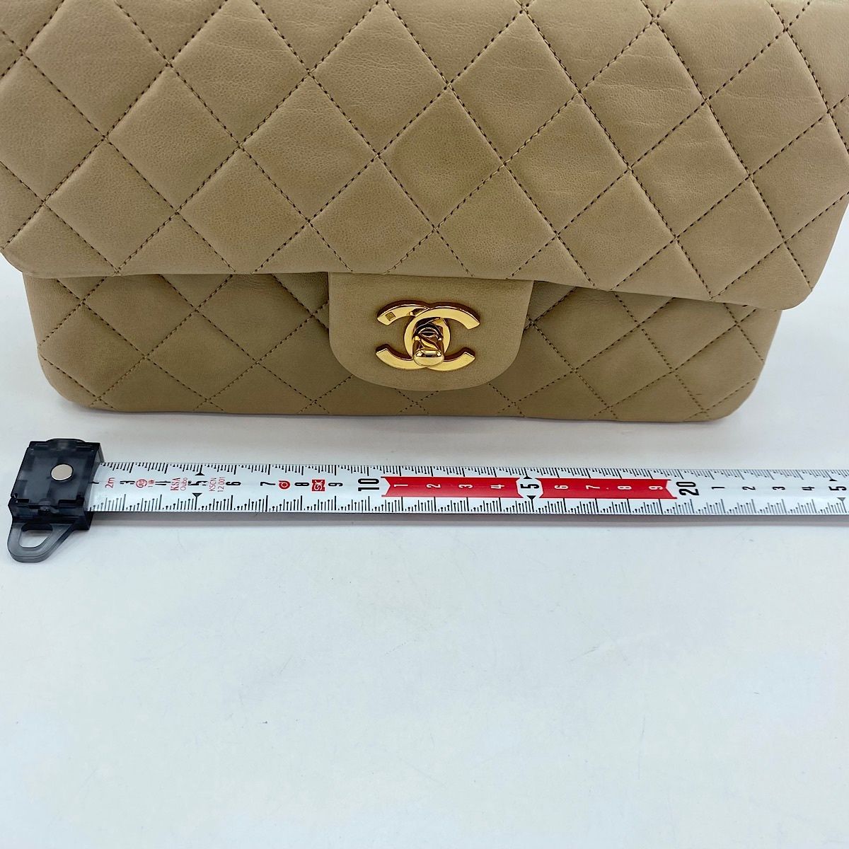 Chanel Shoulder Bag Quilted 23 — view 4