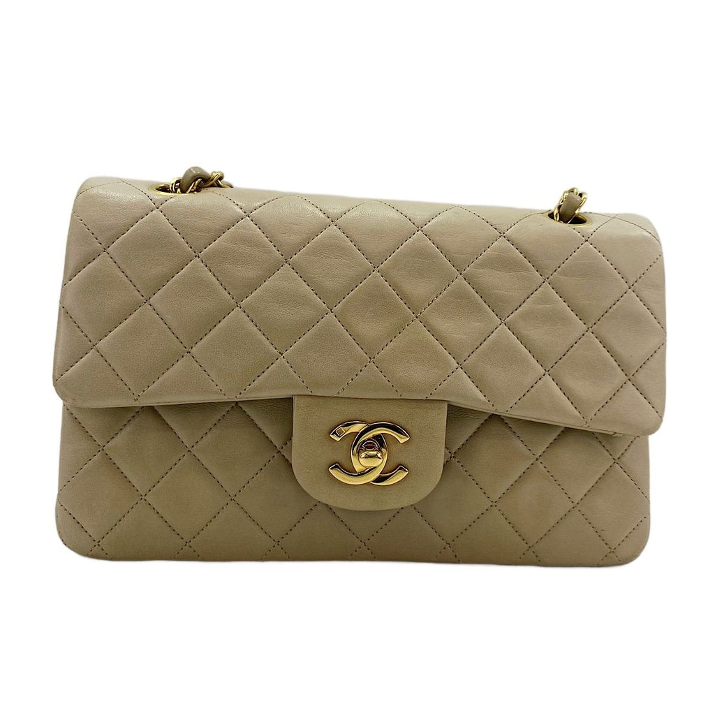 Chanel Shoulder Bag Quilted 23 — view 2