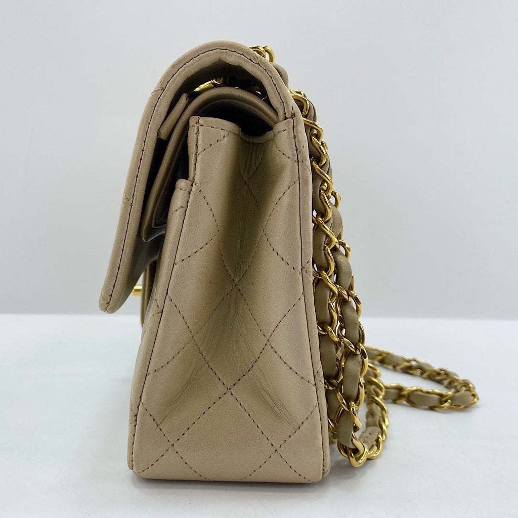 Chanel Shoulder Bag Quilted 23 — view 5