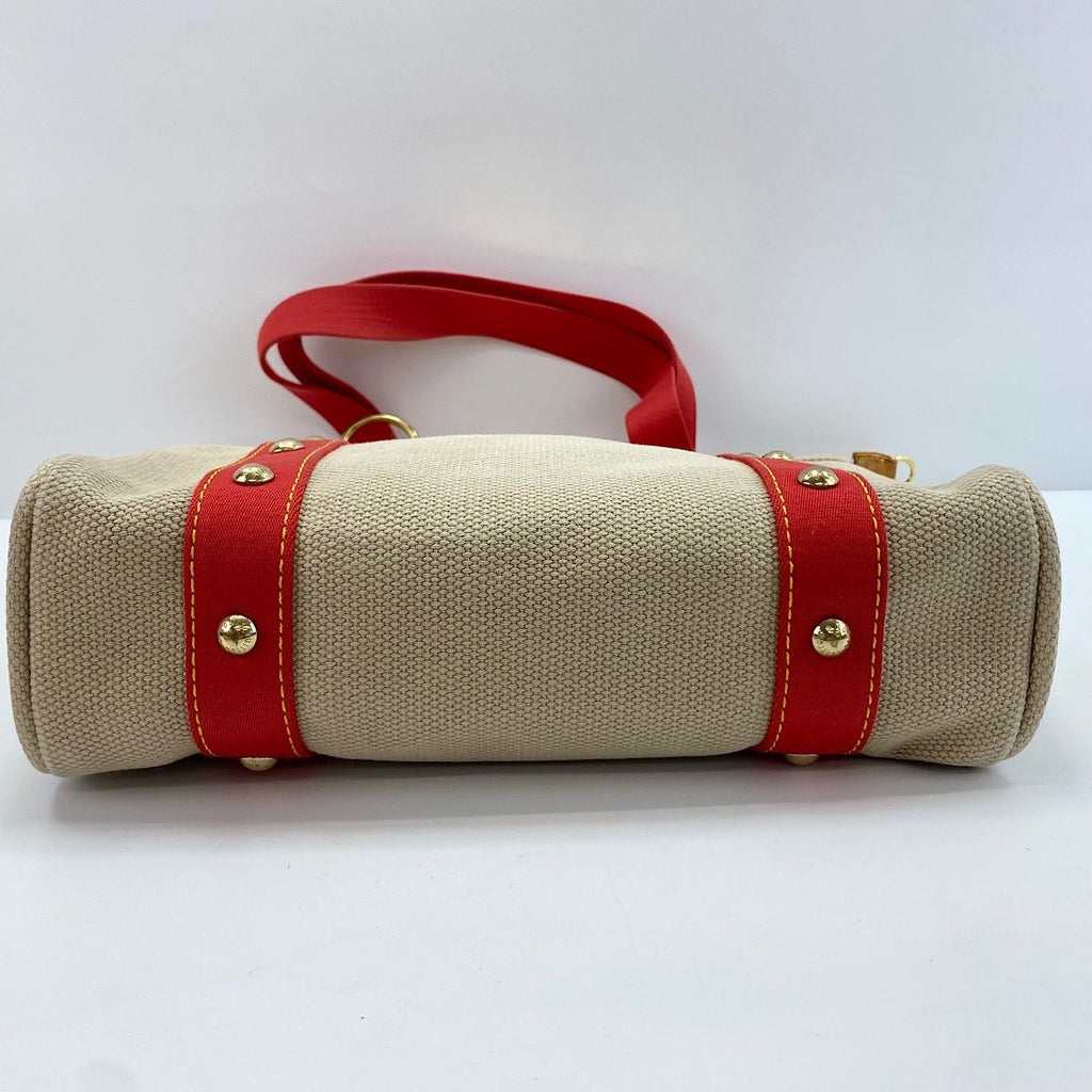 Louis Vuitton Tote Cabas MM — view 7
