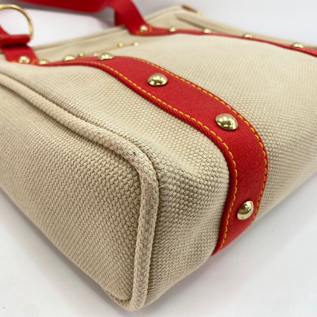 Louis Vuitton Tote Cabas MM — view 9