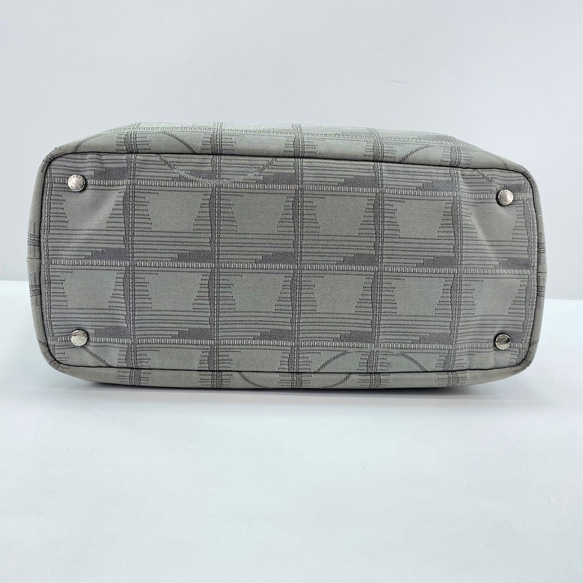 Chanel Tote New Travel Line — view 7