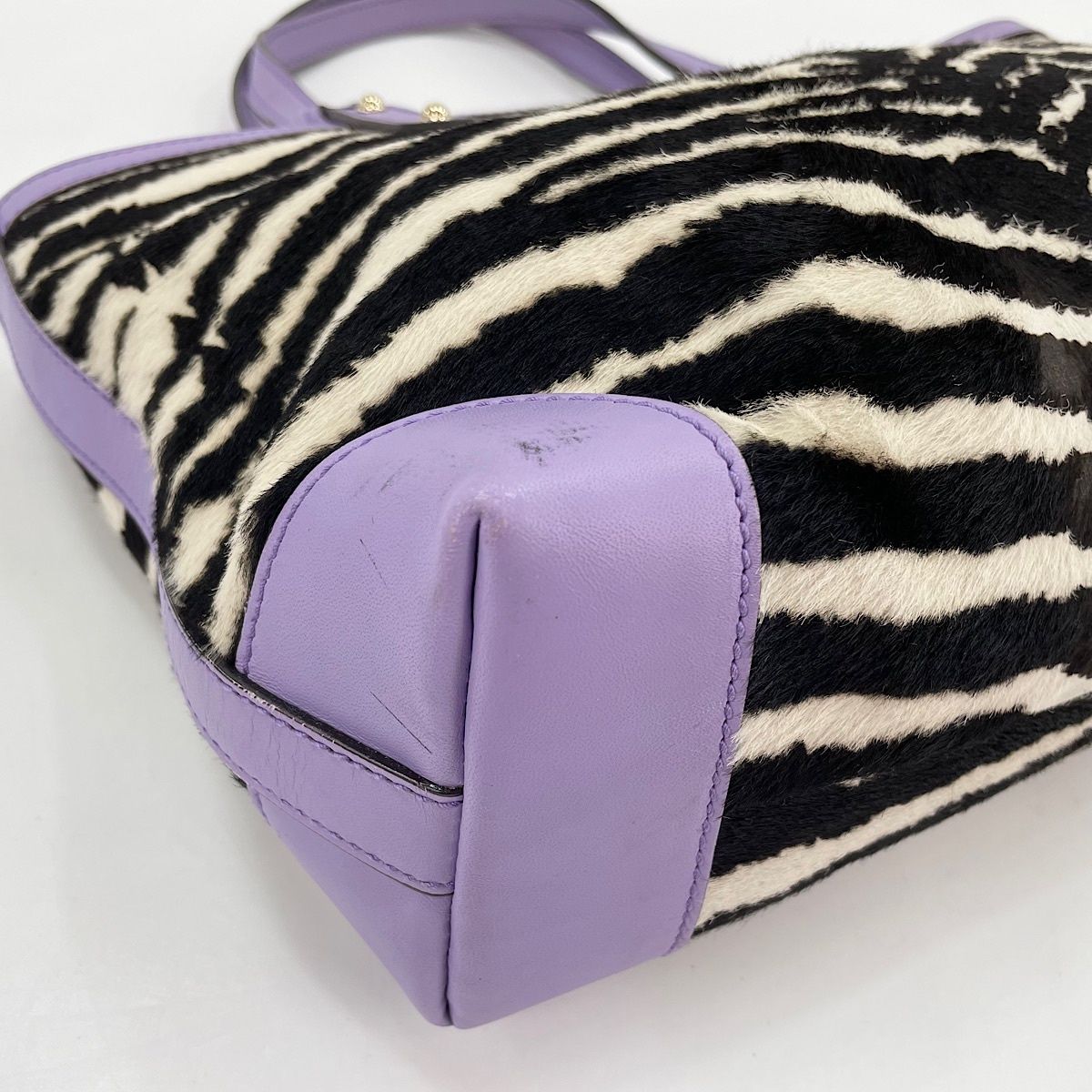 Gucci Handbag Zebra Print — view 9